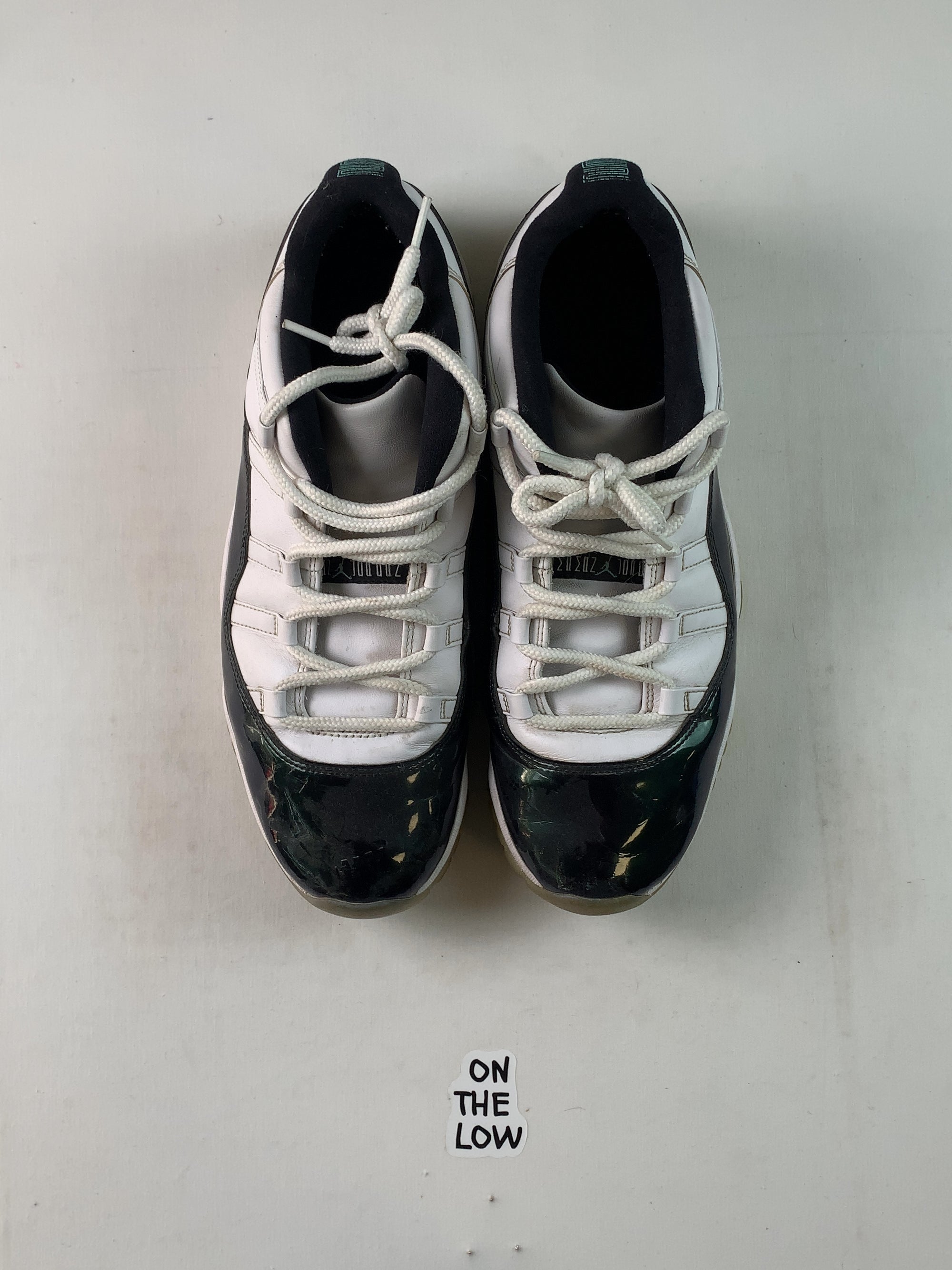 Jordan 11 Retro Low Iridescent (USED) — Drive 1TfJDmMH17Jg7MI2hbhRs_GLgIAUv1AhY — photo 3