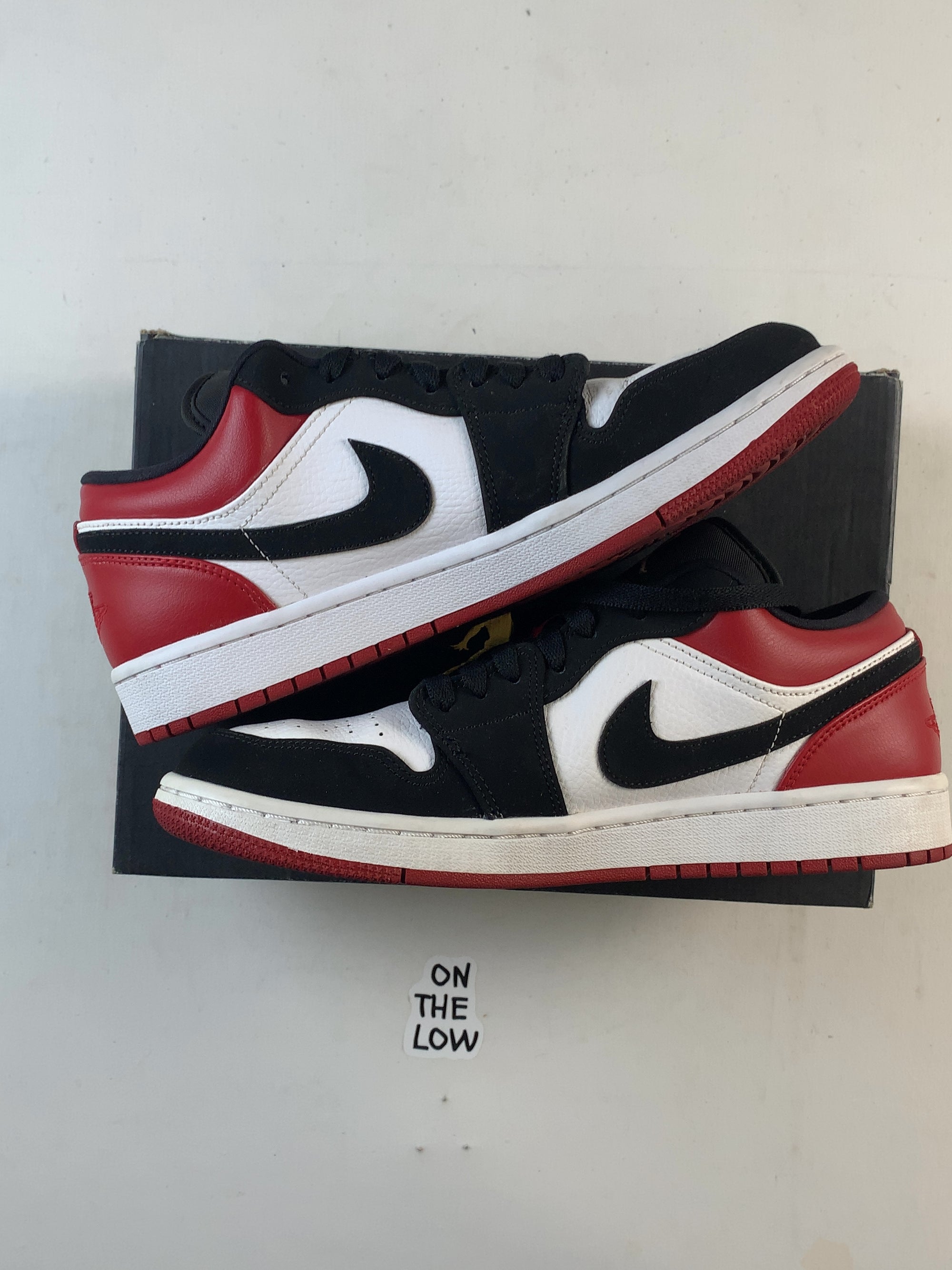 Jordan 1 Low Black Toe (2019) (USED) — Drive 1XHP0ZwBZDkYHBm4MBkn8Ln2kb1a5gmxC — photo 2