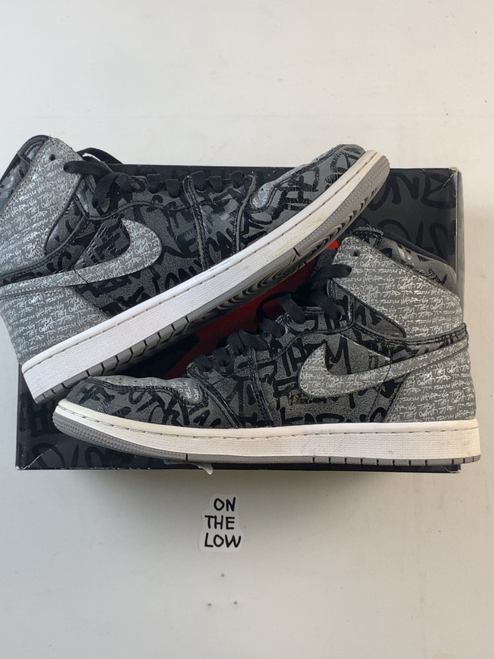 Jordan 1 Retro High OG Rebellionaire (USED) — Drive 1VPg8DZxiRDowM0VA4RLxmeIlzuWgOrDX — photo 2
