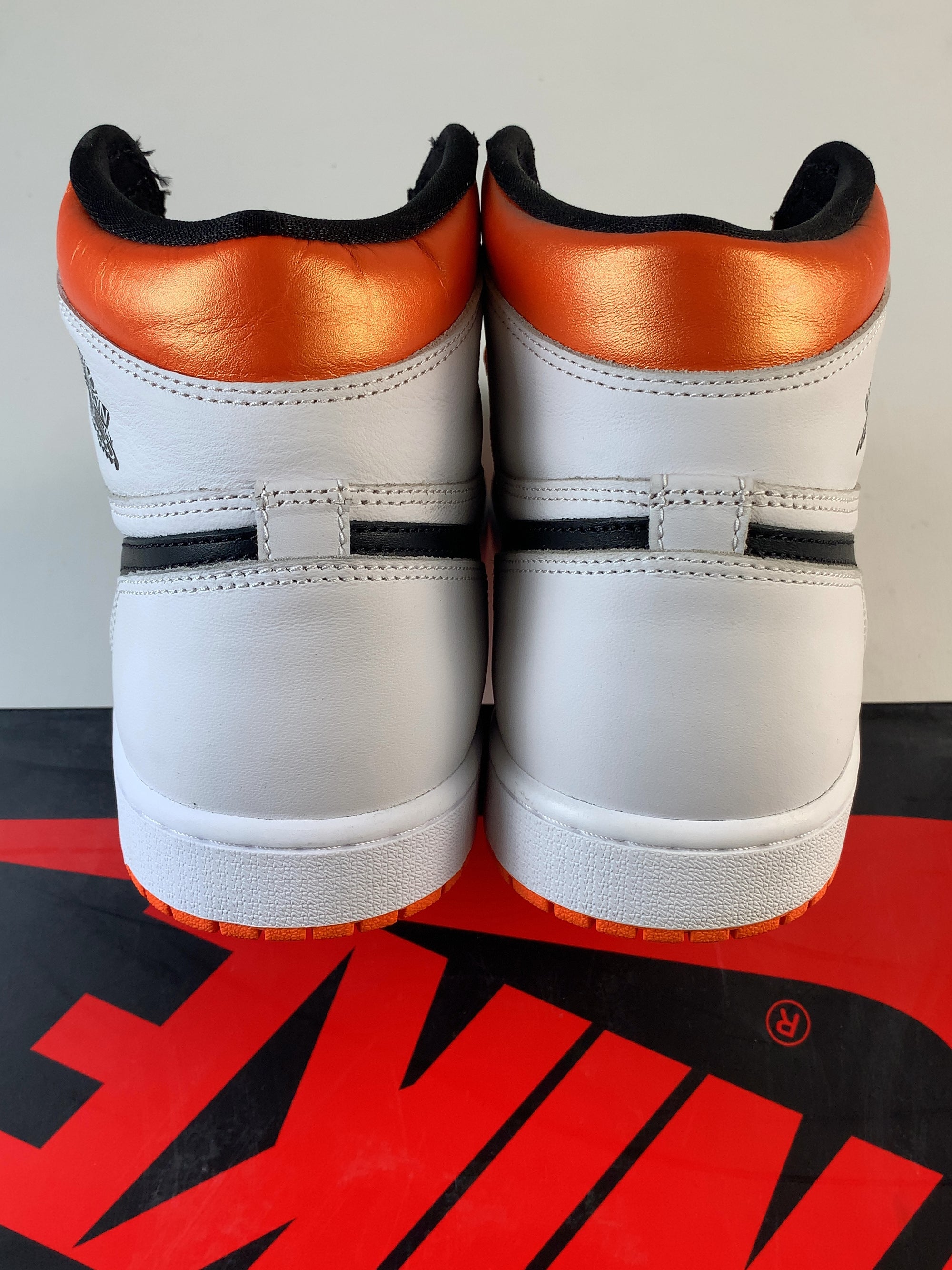 Jordan 1 Retro High Electro Orange (USED) — Drive 1oqly8a1HF0JY0_tnV8Ajazmh0nO08Vaz — photo 5