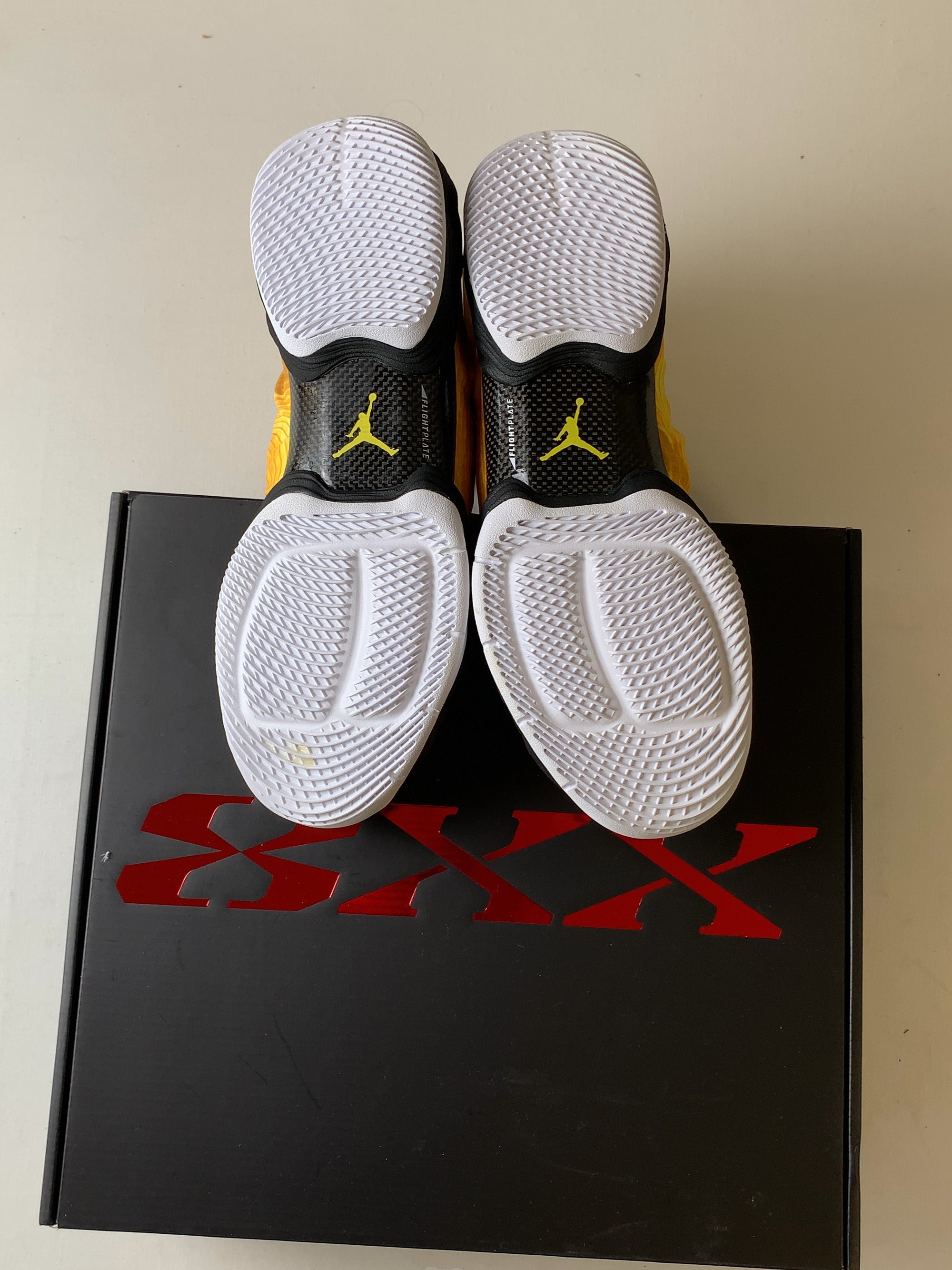 Jordan XX8 Yellow — Drive 1Ty7nq0JGZQeqtiIckSpr_Am9uHgmRYXz — photo 6