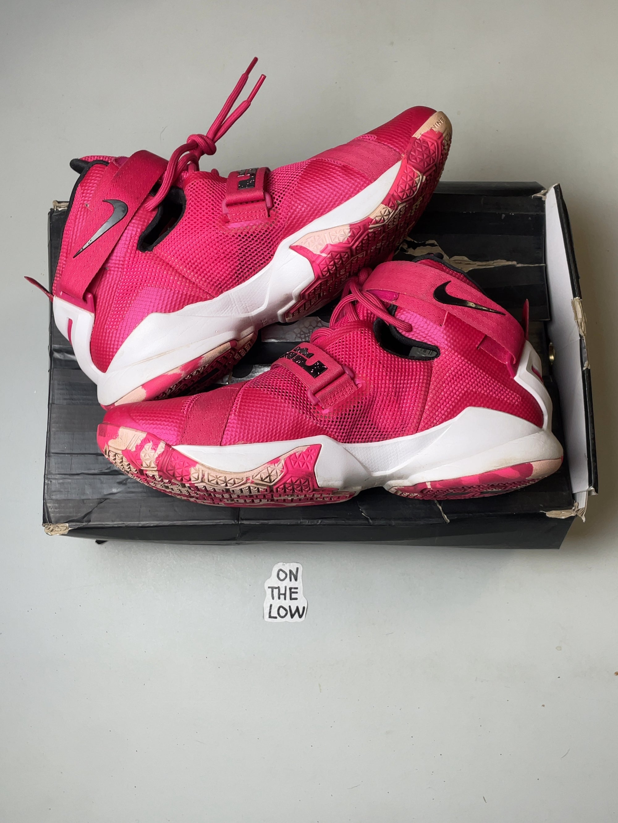 Nike LeBron Zoom Soldier 9 Think Pink (USED)