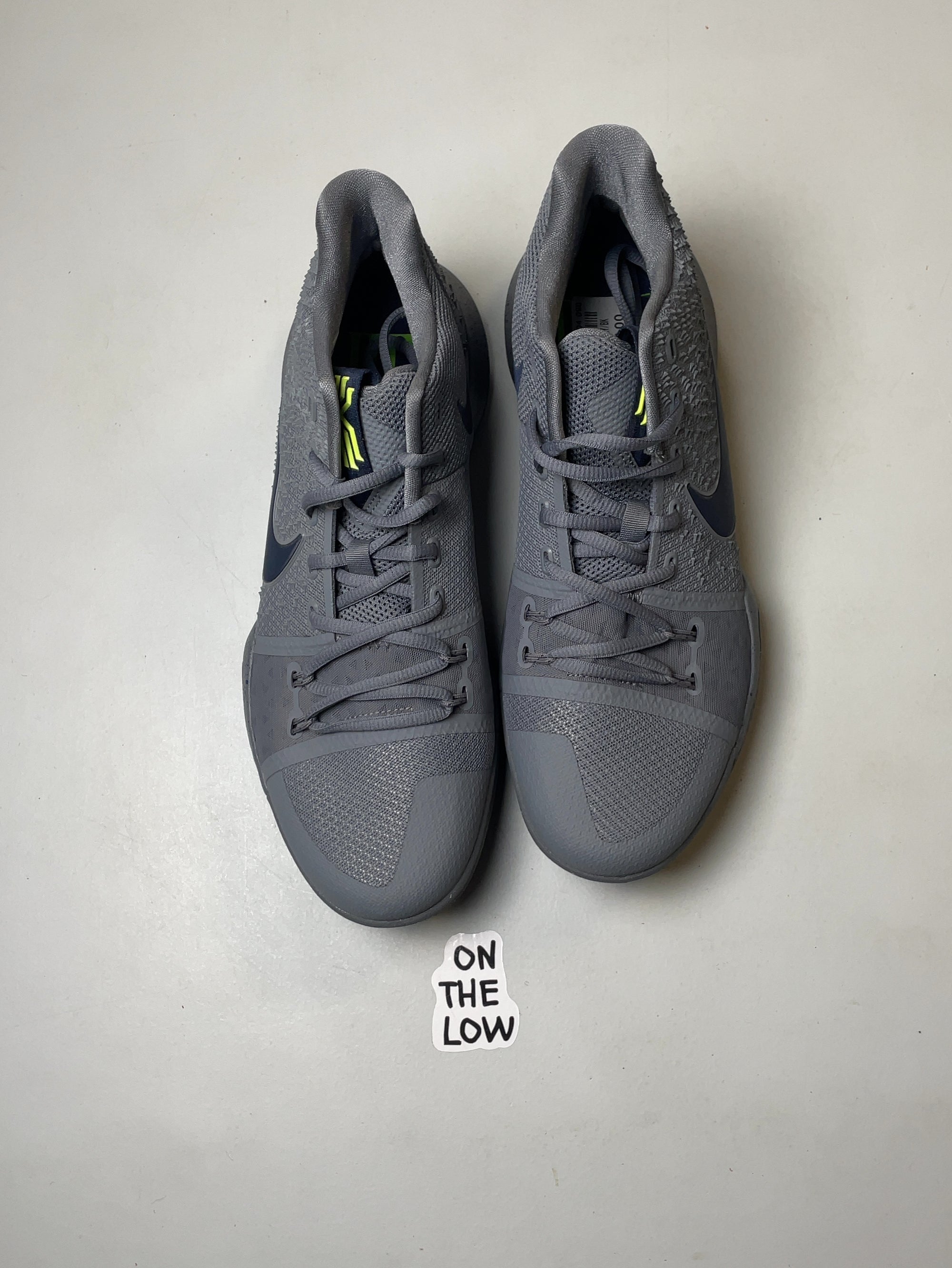 Nike Kyrie 3 Cool Grey