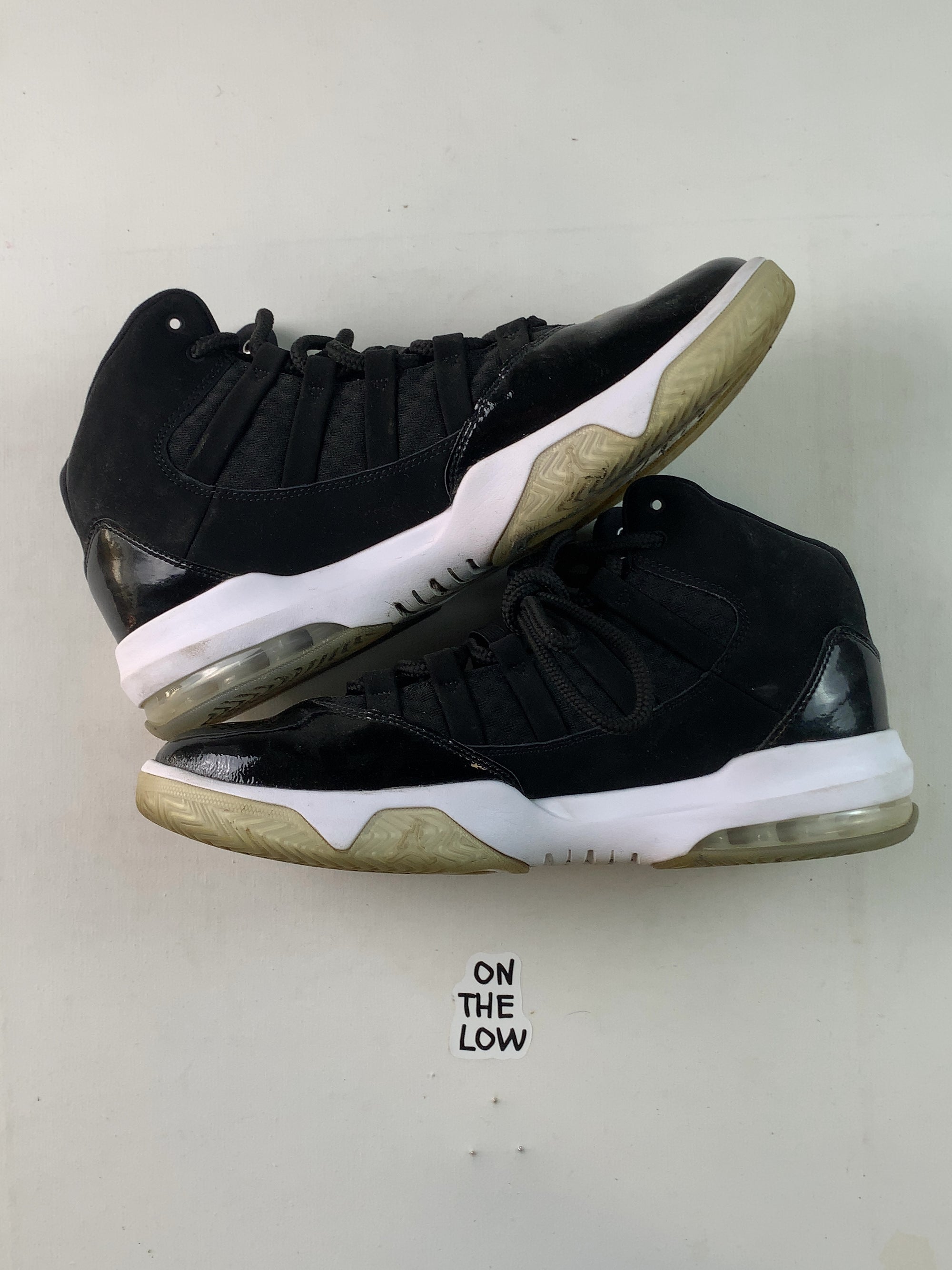 Jordan Max Aura Black Gold (USED) — Drive 1IC5bnoY8LTlYT-v0UJn1iHwUETR_jsjl — photo 2