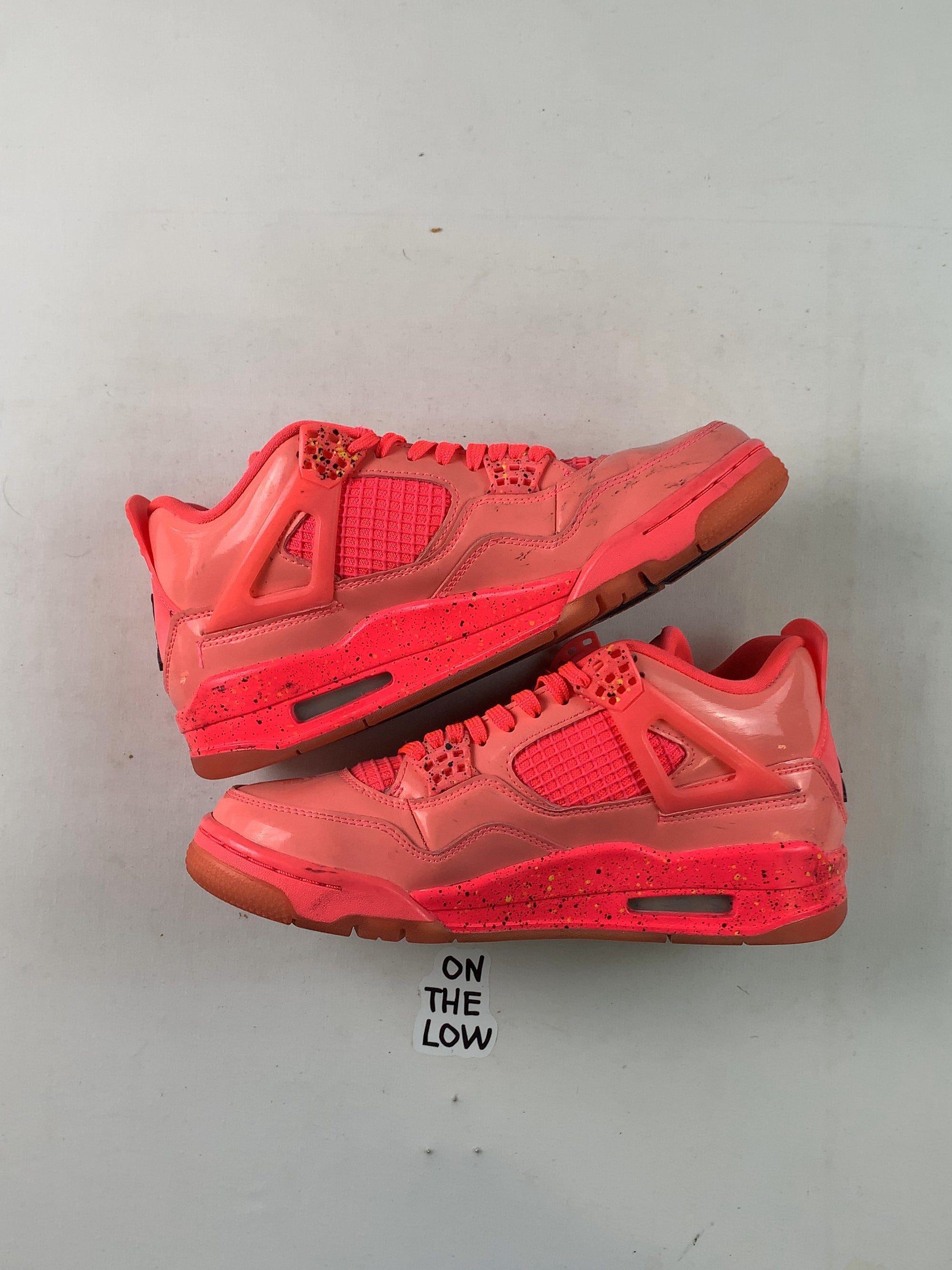 Jordan 4 Retro Hot Punch (Women's) (USED) — Drive 1DnjJwUfV3wn60be6csq-kSP6-0uOhYZo — photo 2
