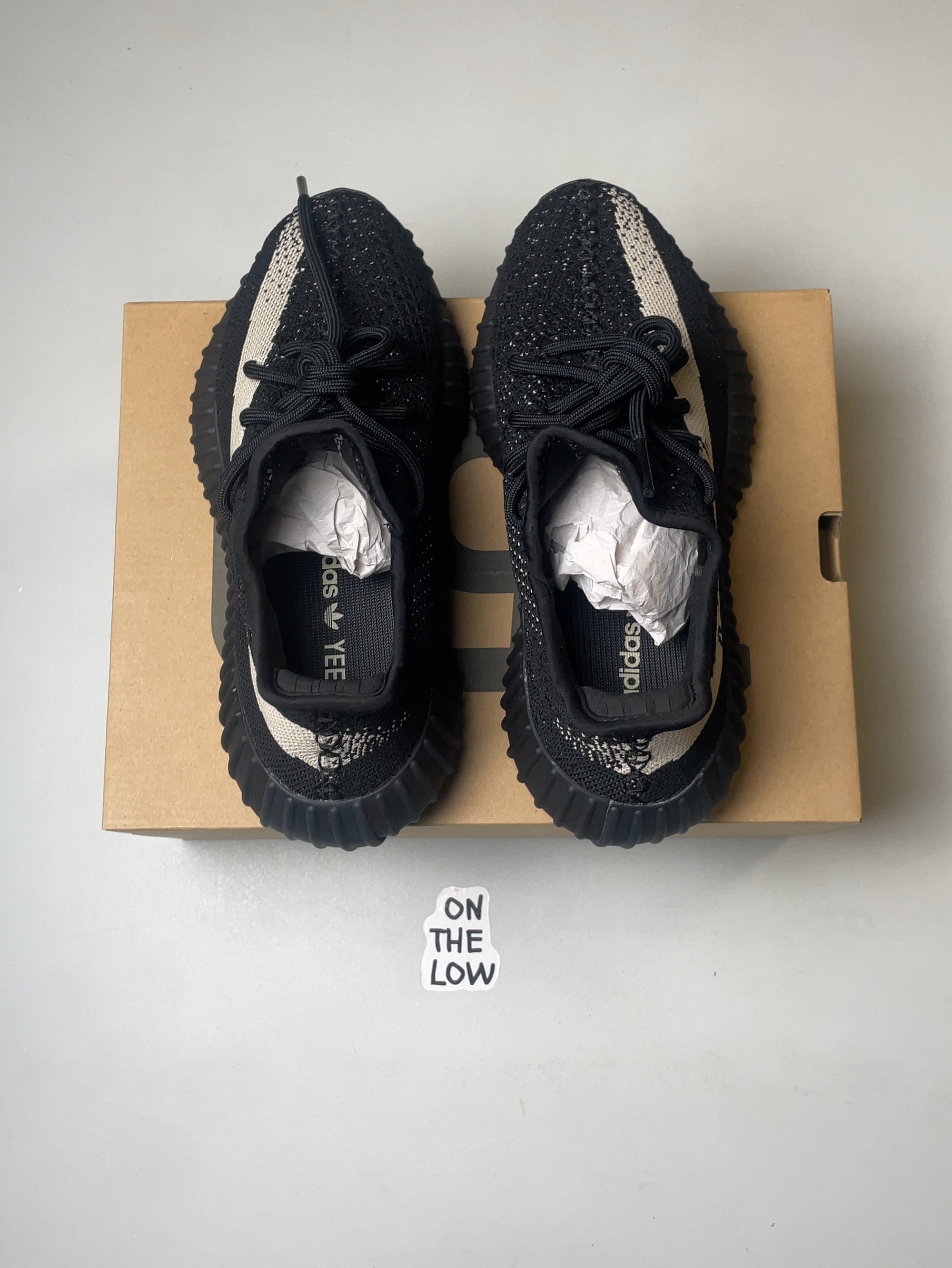 adidas Yeezy Boost 350 V2 Core Black White