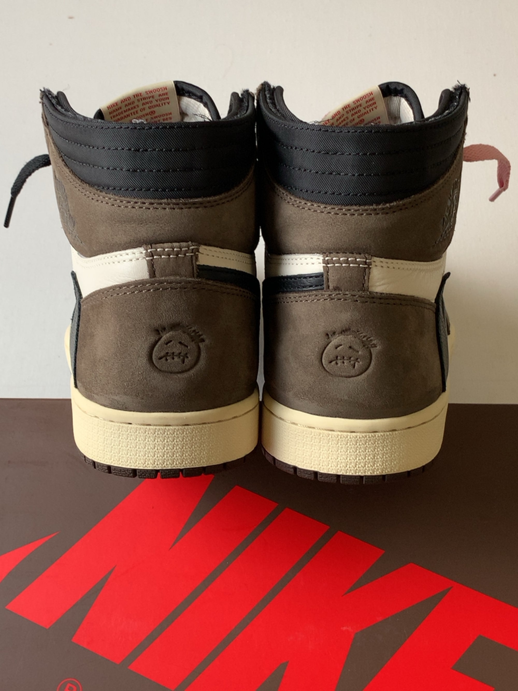 Jordan 1 Retro High OG SP Travis Scott Mocha (USED) — Drive 1rldto01AHJ6xU3di-eqRH22t6YGHPvyu — photo 5