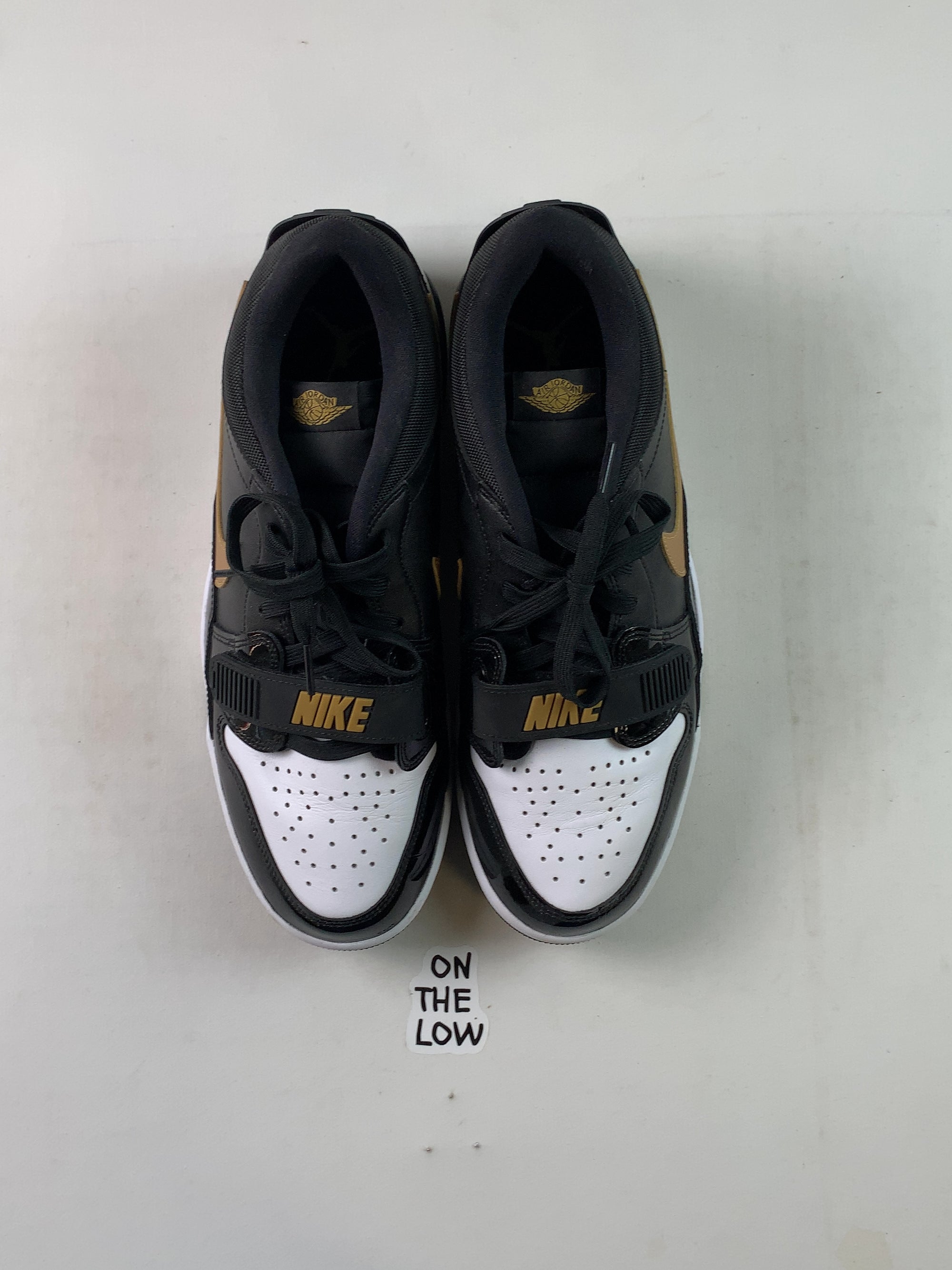 Jordan Legacy 312 Low Black Metallic Gold (USED) — Drive 1BACTTZNgUrwdAlw3_3F2QkxpFHqx1oSW — photo 3