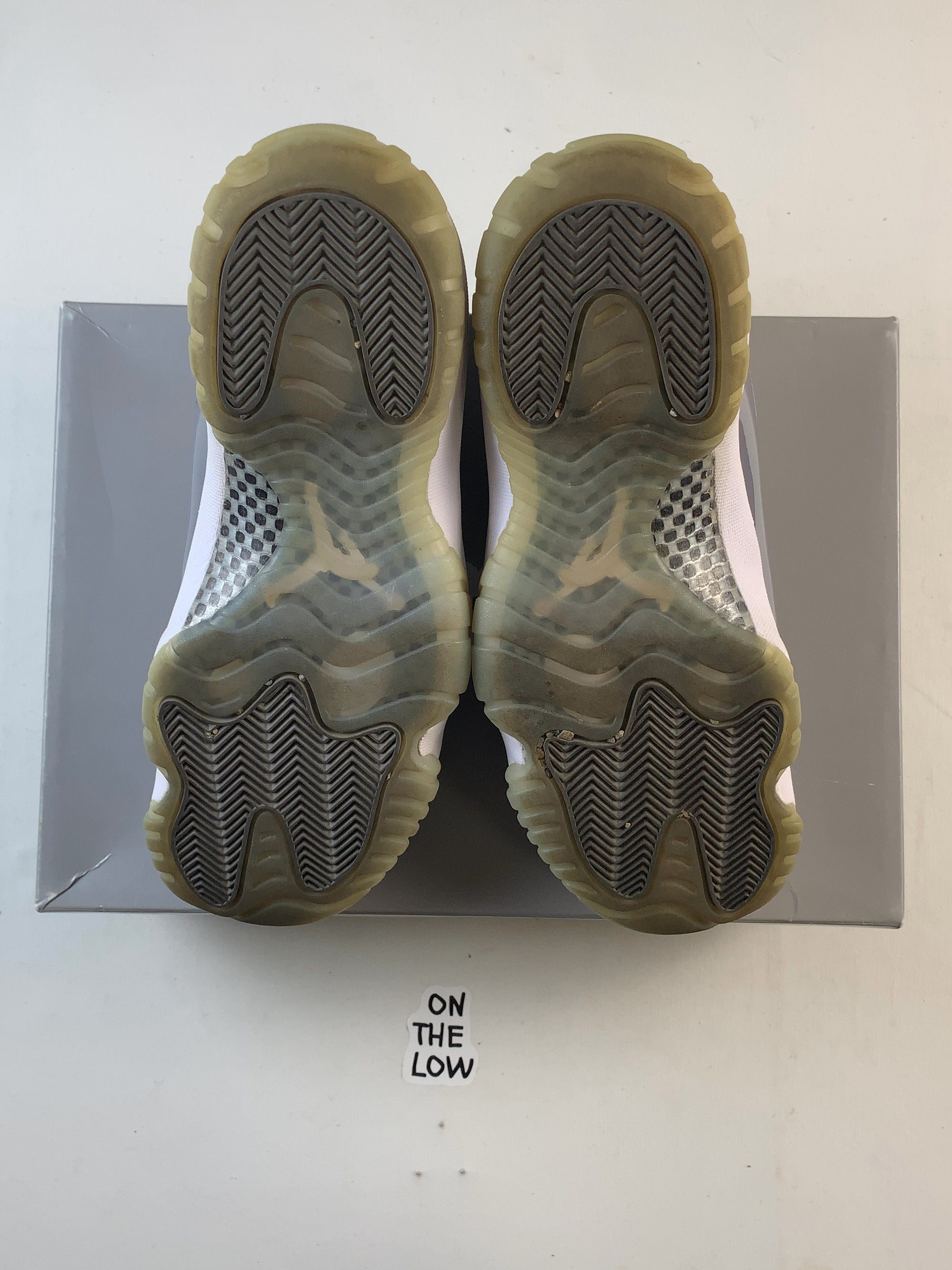 Jordan 11 Retro Cool Grey (2021) (USED) — Drive 1gII7xKIQOBnazh_olVFmMEnPjuaWm69O — photo 6