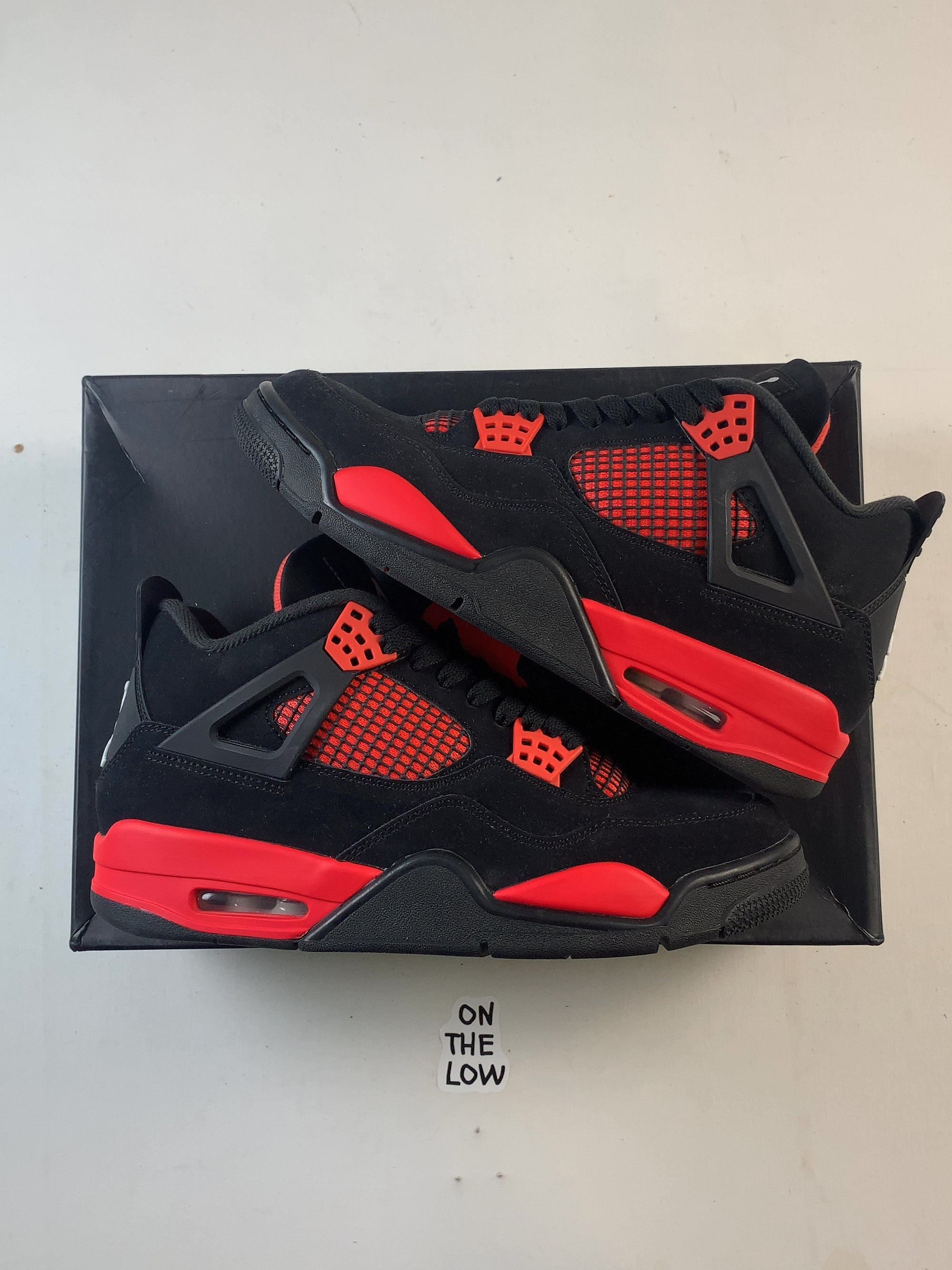 Jordan 4 Retro Red Thunder (USED) — Drive 1w3TXhNPtTd0Ddabo9feeCh4vI7LgIPmy — photo 1