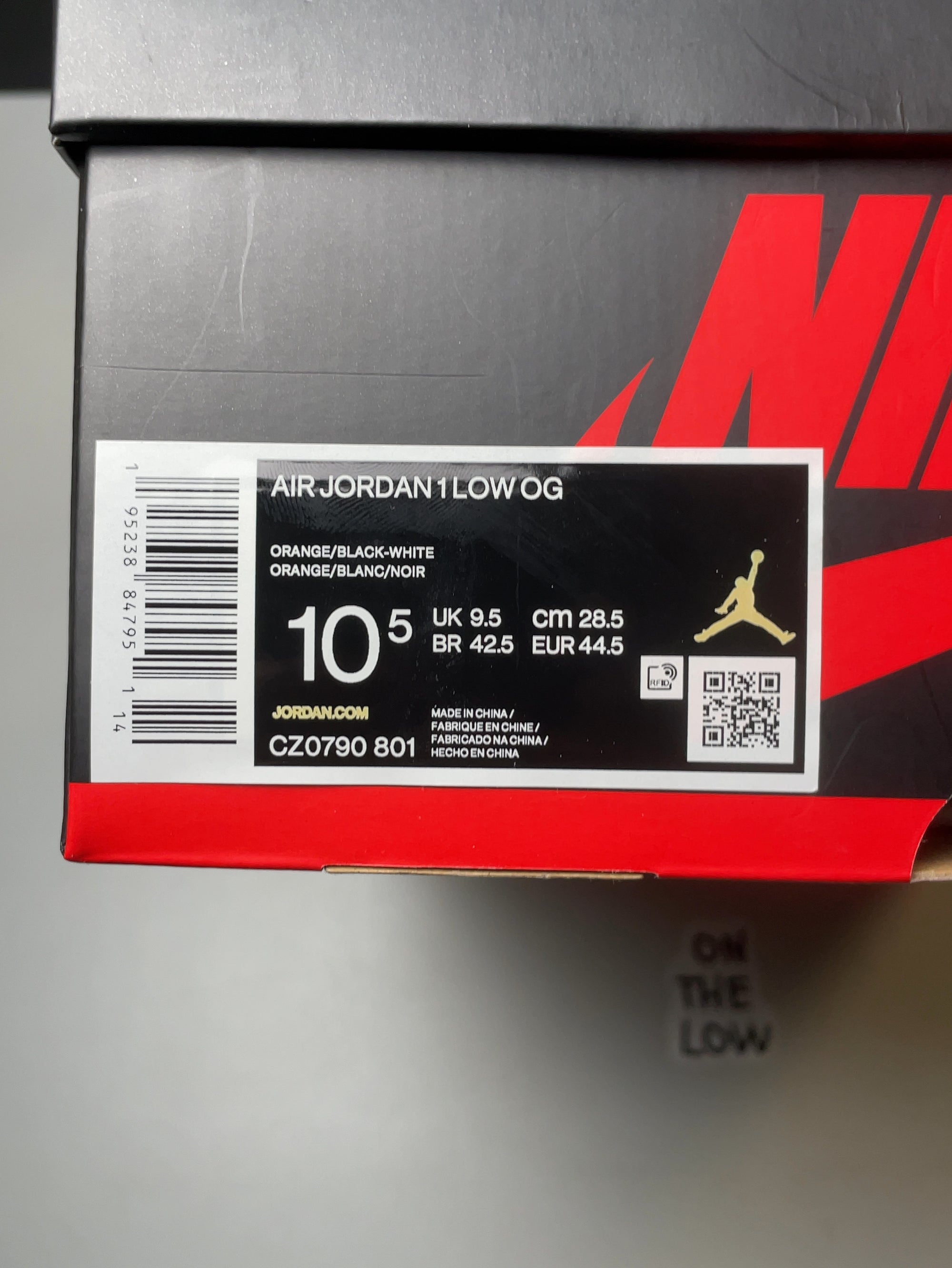 Jordan 1 Retro Low OG Starfish