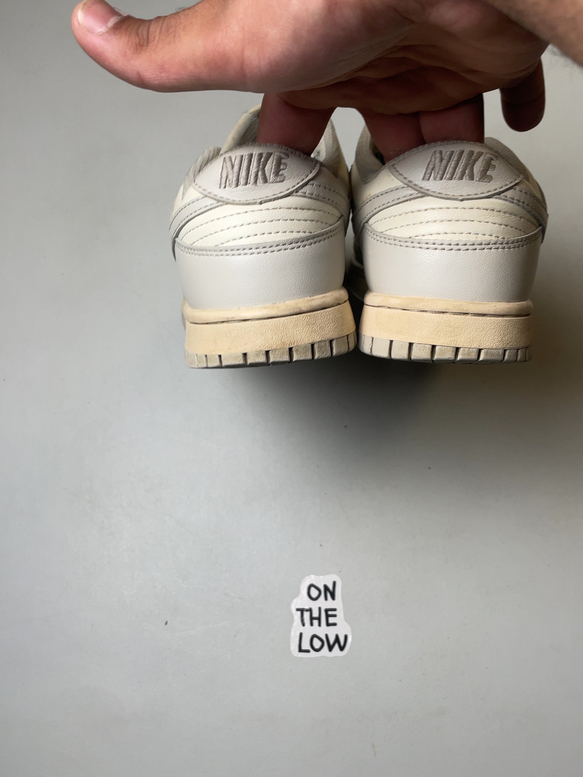 Nike Wmns Dunk Low 'Light Bone' (USED)