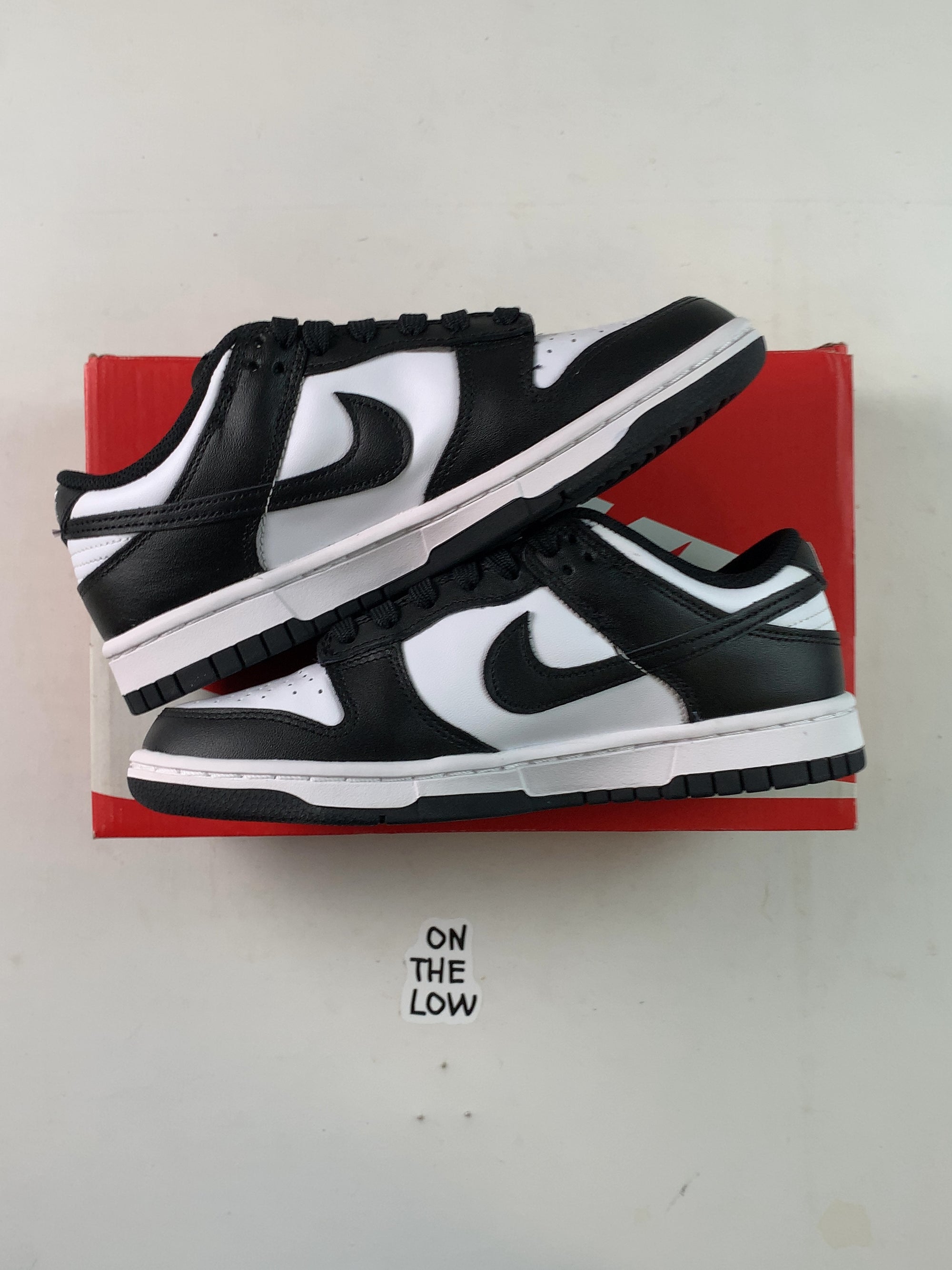 Nike Dunk Low Retro White Black Panda (Women's) — Drive 1yNO3vhFPx8o8ZRXpsxRD0dmOtQTu7ZRp — photo 2