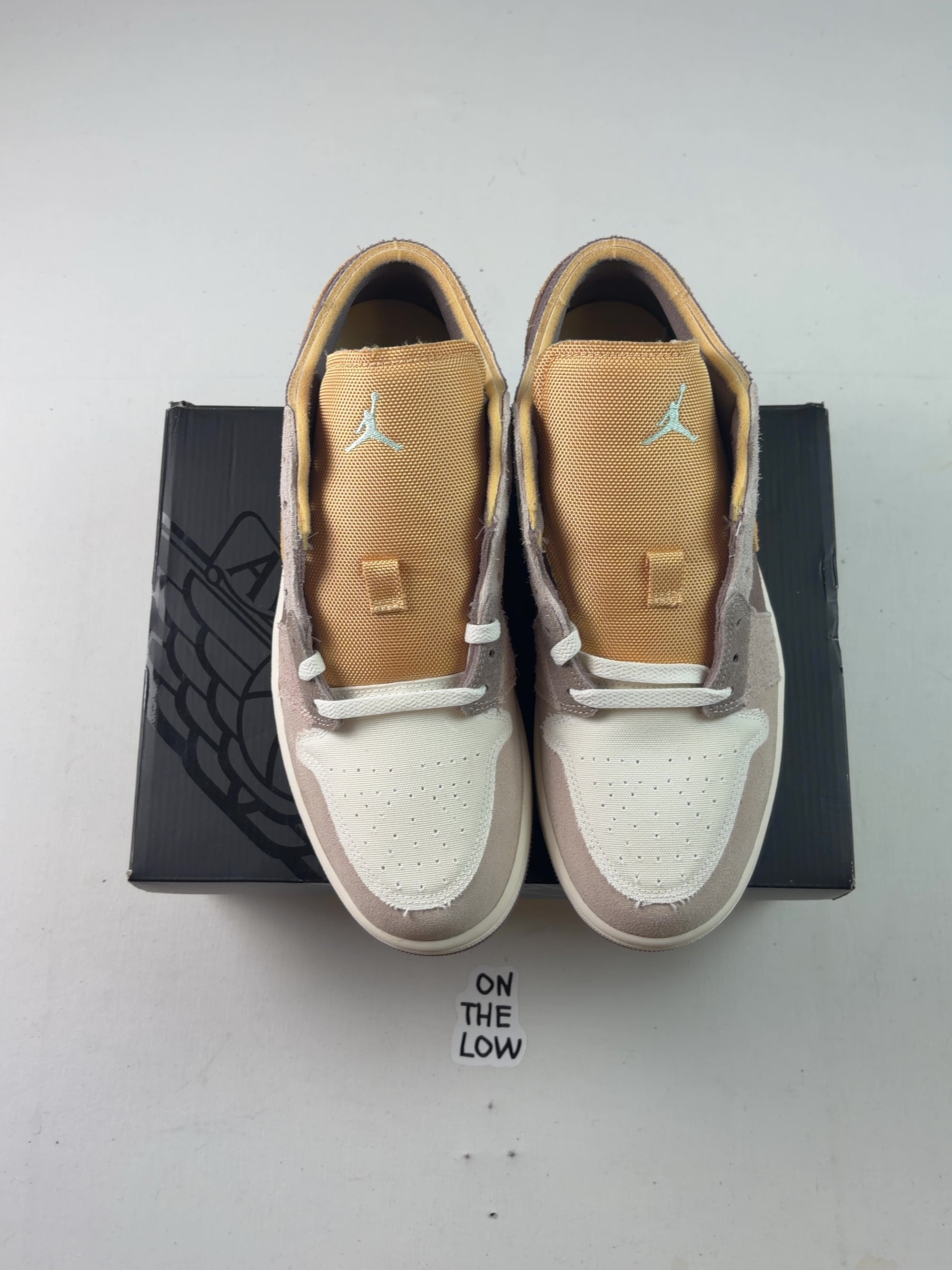 Air Air Jordan 1 Low SE Craft Taupe Haze — Drive 1U8SLY59NtdrU5yjK1t3fq3zMrlSnnx-q — photo 3
