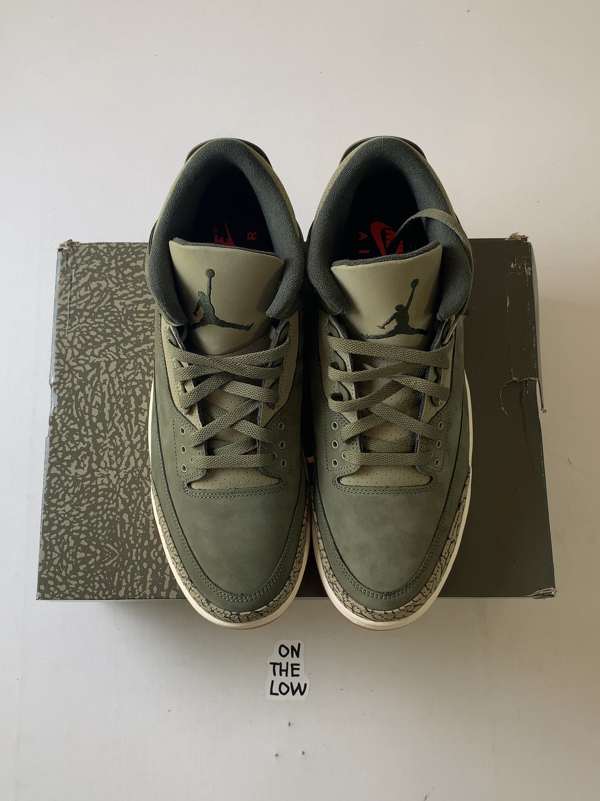 Jordan 3 Retro Family Affair — Drive 1CGAdI9q1fxwhjjb1XCTbxz26otLq_Ldk — photo 3