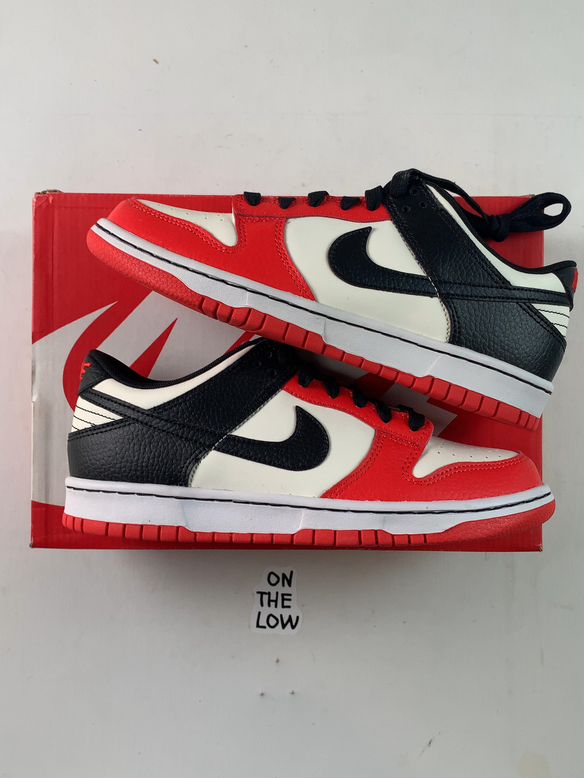 Nike Dunk Low EMB NBA 75th Anniversary Chicago (GS) — Drive 1Mt6sd0Wc4lH-zYmBkksJvUcdH4i0sCw_ — photo 1