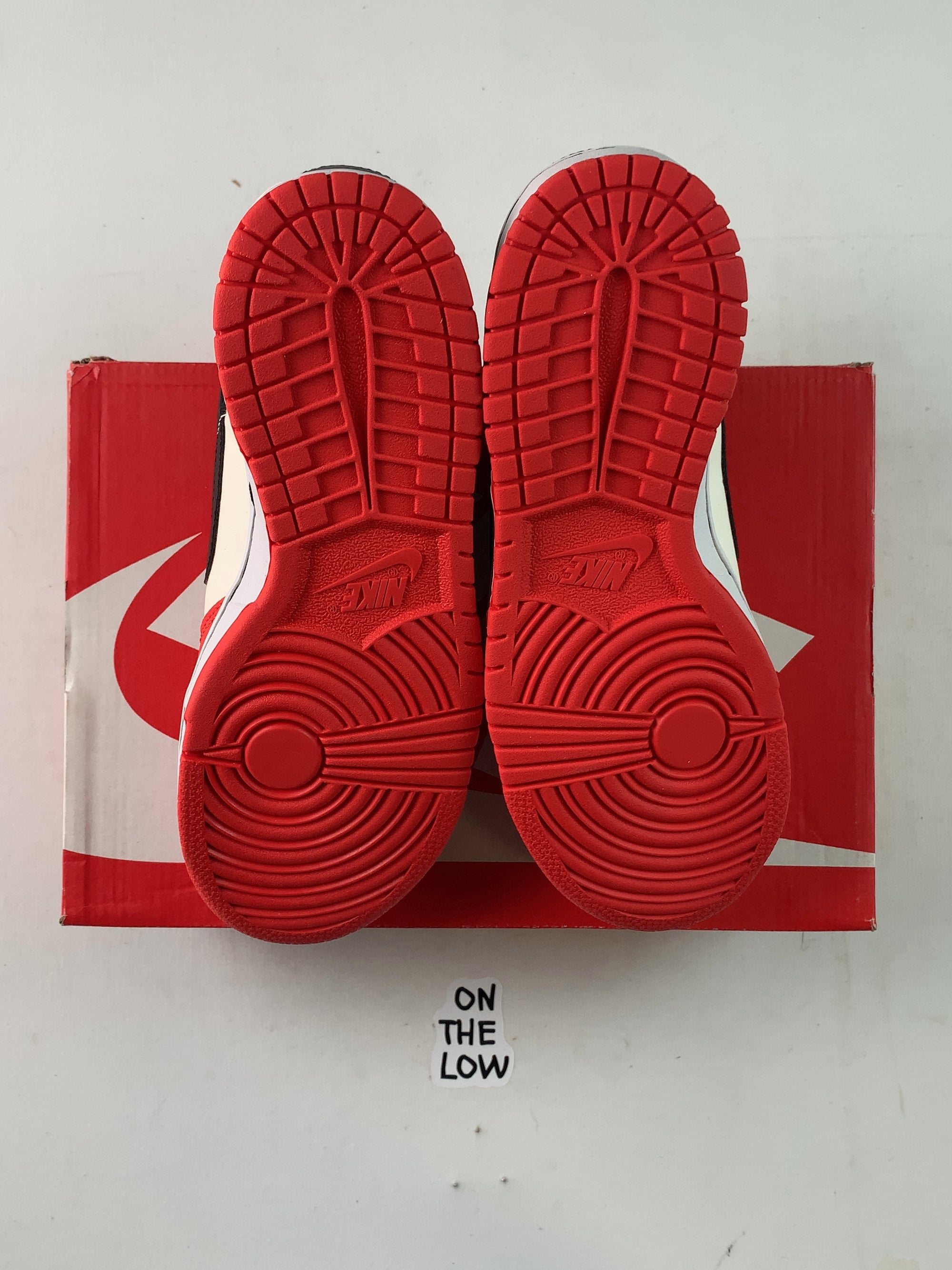 Nike Dunk Low EMB NBA 75th Anniversary Chicago (GS) — Drive 1c60PNaXnn6zU6yb8fmBjwqbdgzuO7Ufw — photo 6