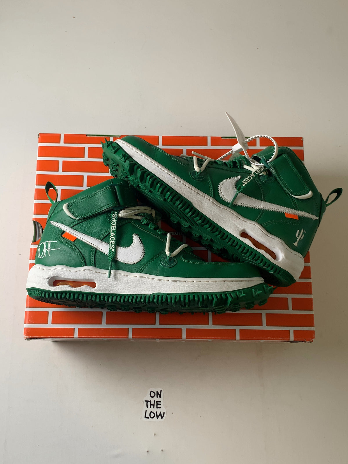 Nike Air Force 1 Mid Off-White Pine Green (USED) — Drive 1iKdjxAKybcakHtnMFxVCAnBkl9-YQvba — photo 1