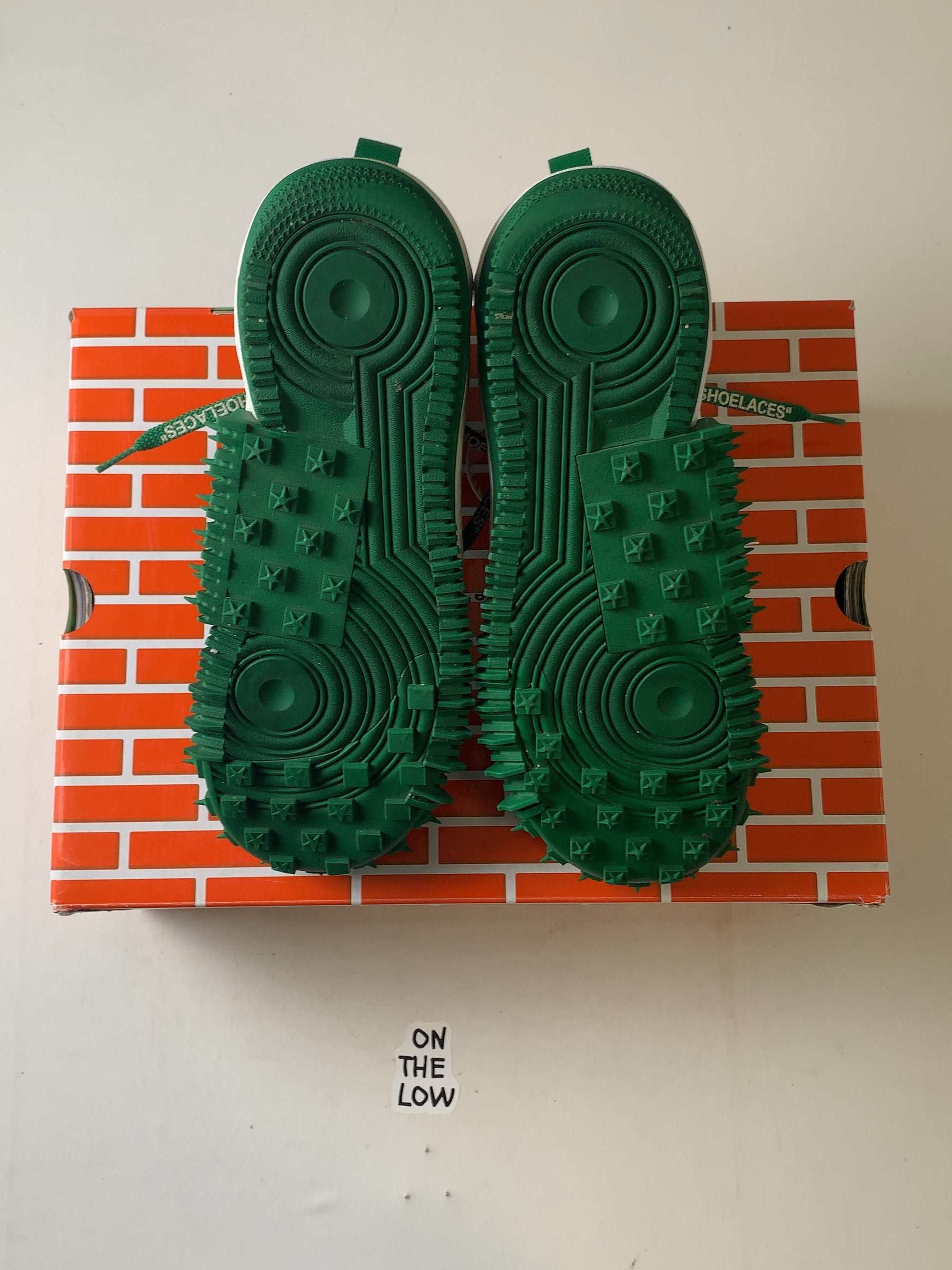 Nike Air Force 1 Mid Off-White Pine Green (USED) — Drive 1cm0wDVv9yqtT2caqGpR6sfNcO7yvzhIO — photo 6
