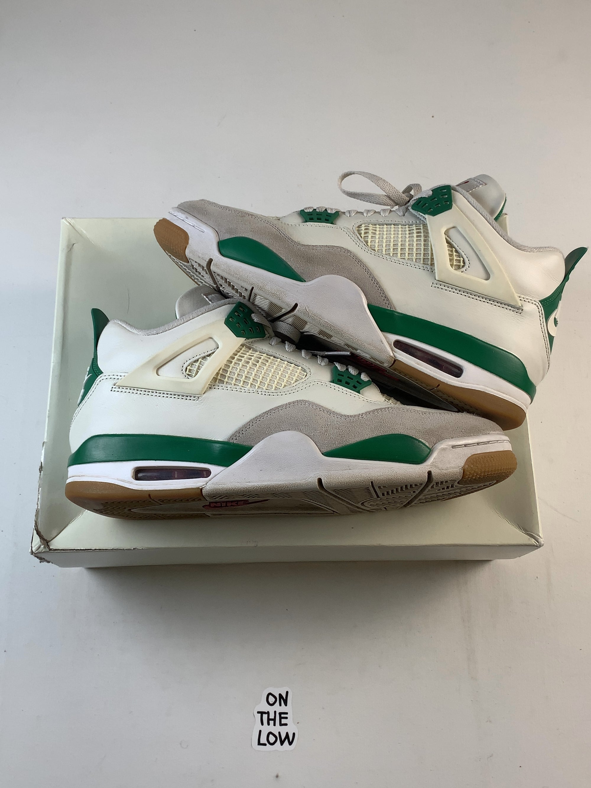 Jordan 4 Retro SB Pine Green (USED) — Drive 1ZvPrfsxWTaD4bdP-5oLDZhuRpQWTC5pf — photo 1