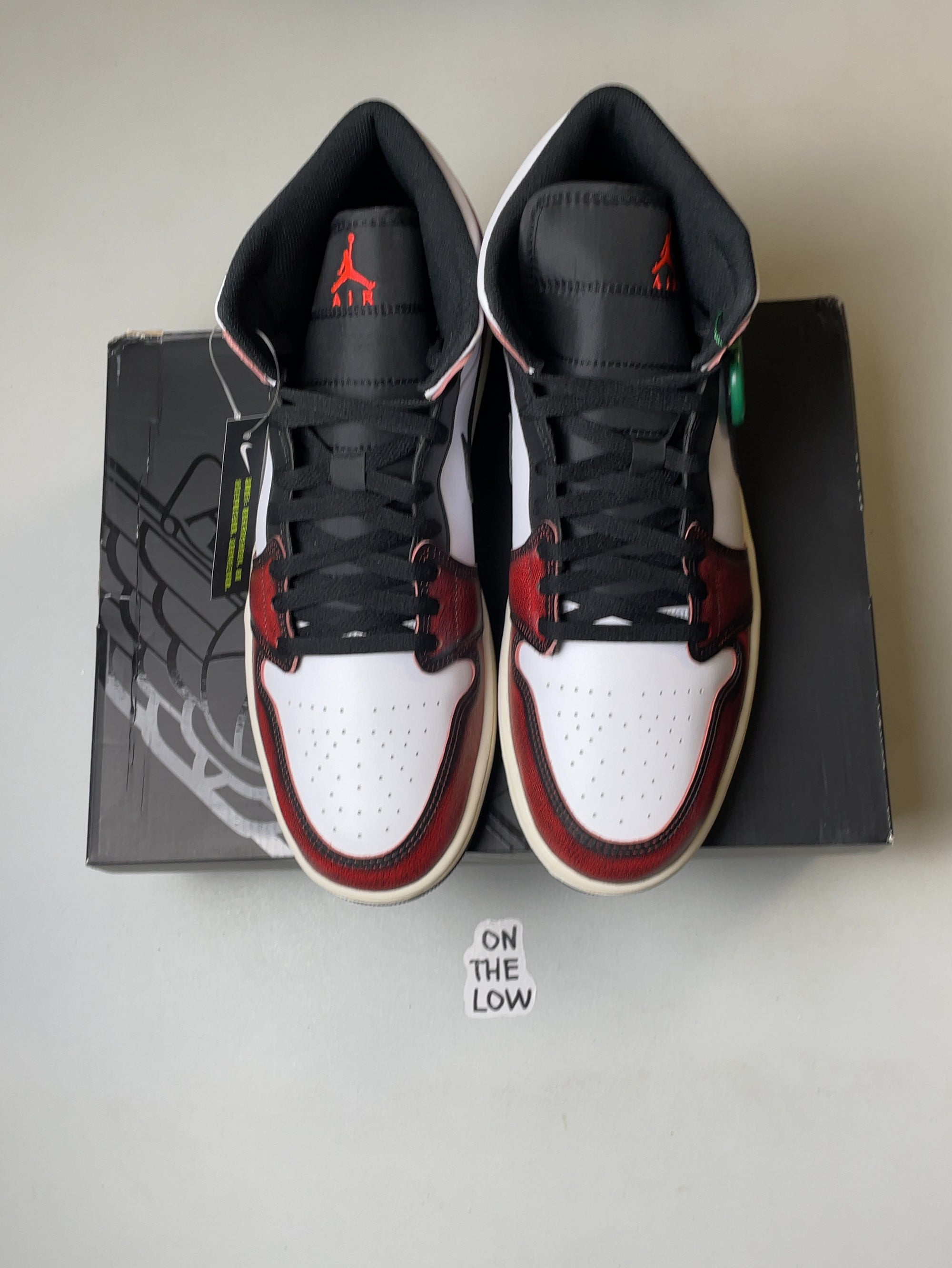 Jordan 1 Mid Wear-Away Chicago