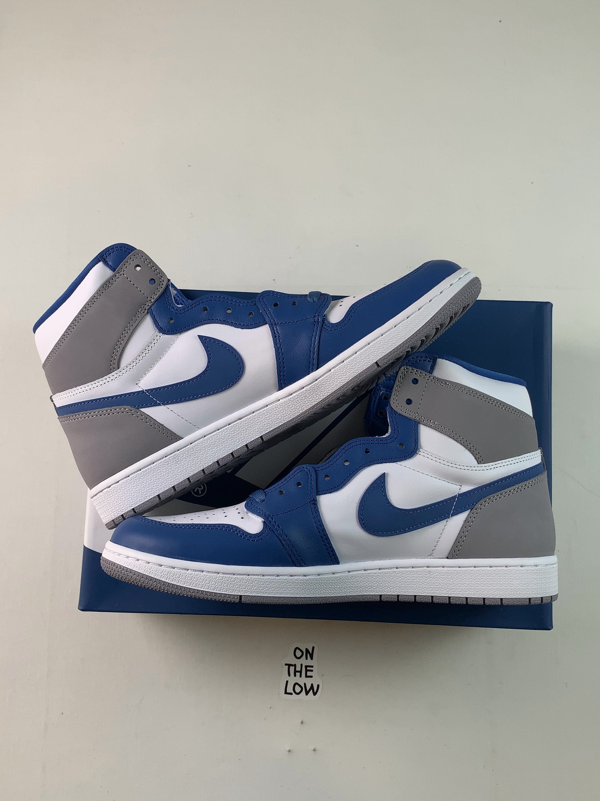 Jordan 1 Retro High OG True Blue — Drive 1KM36lIxVbFitX7XlbVwuoPZ7SHUfSTWq — photo 2