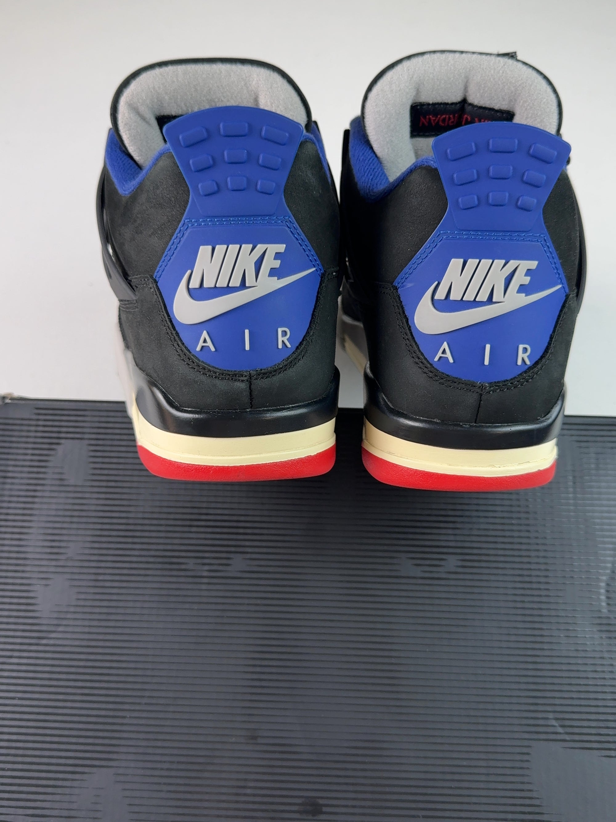 Jordan 4 Retro Rare Air (Gold Lettering) (USED) — Drive 1cn28SWxT7SplXKChL5b_qzCKkQ_4ibUU — photo 5