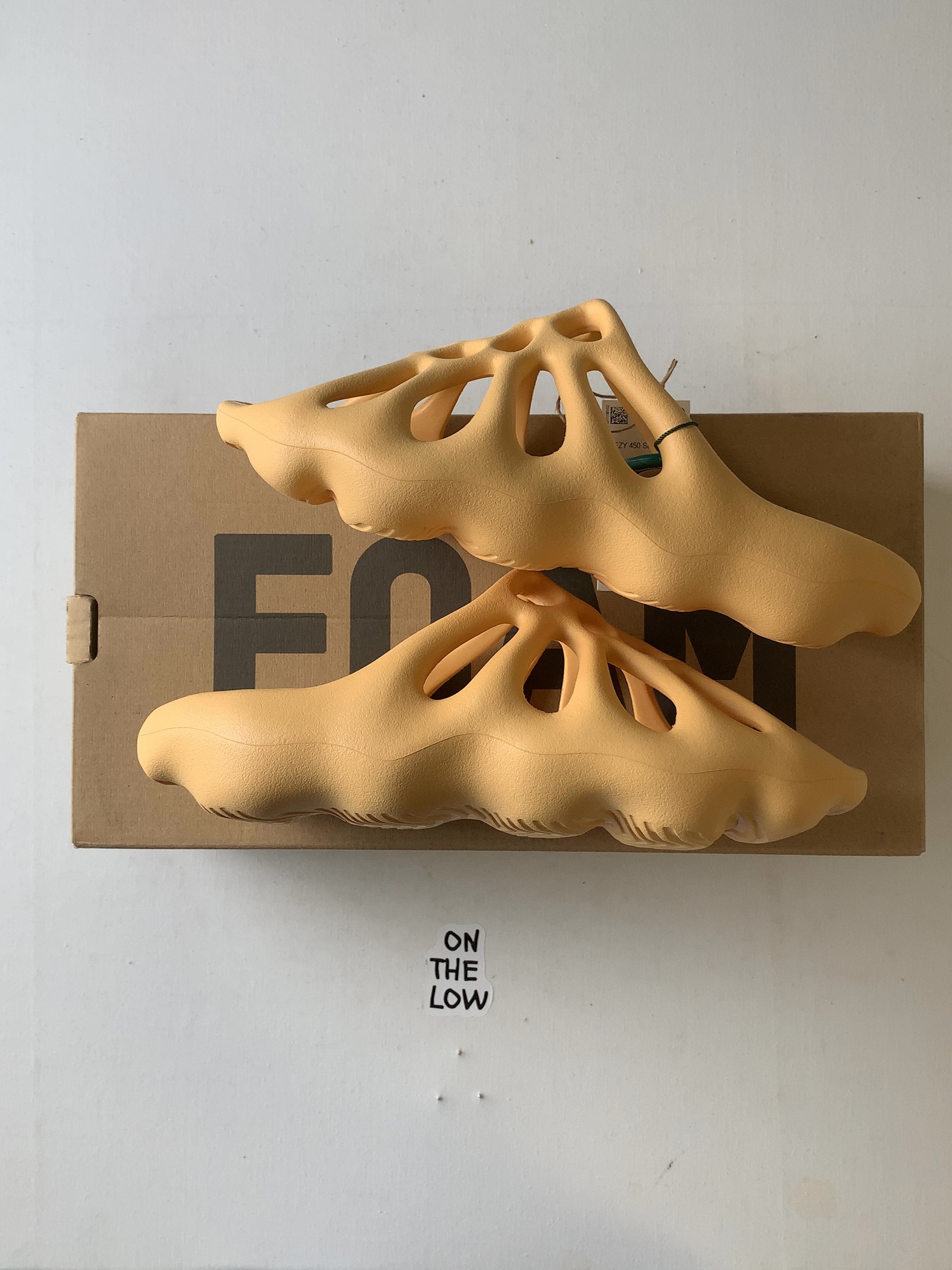 adidas Yeezy 450 Slide Cream — Drive 1RDtDXbbD31Jxhyni-weqDEGHCuqtRYQc — photo 1