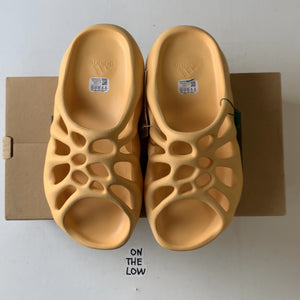 adidas Yeezy 450 Slide Cream — Drive 13kmn4Jtk1V2Px8cSk97nE5q0K07DlVv2 — photo 3