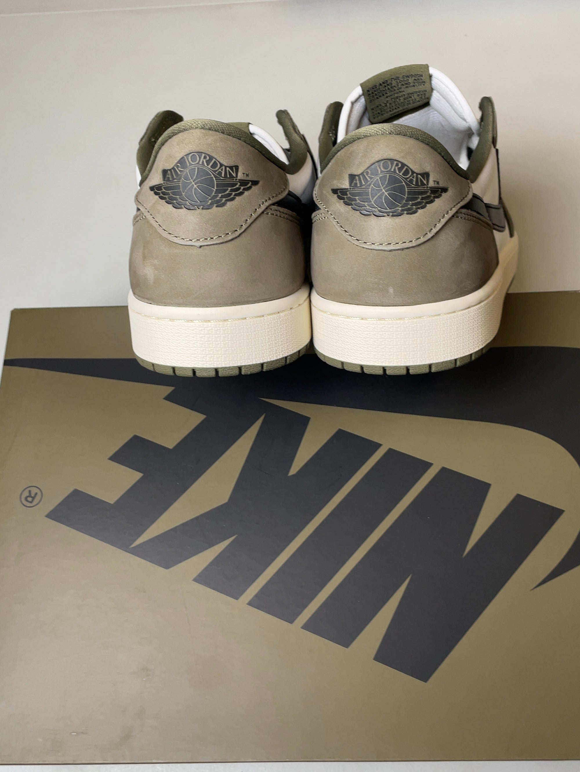 Jordan 1 Retro Low OG Medium Olive