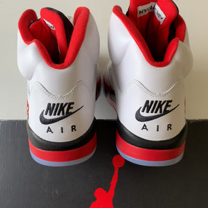 Jordan 5 Retro Fire Red Black Tongue (2025) — Drive 1gjTT5WuefB5qC98lyYPERWtaT9S1I7-n — photo 6