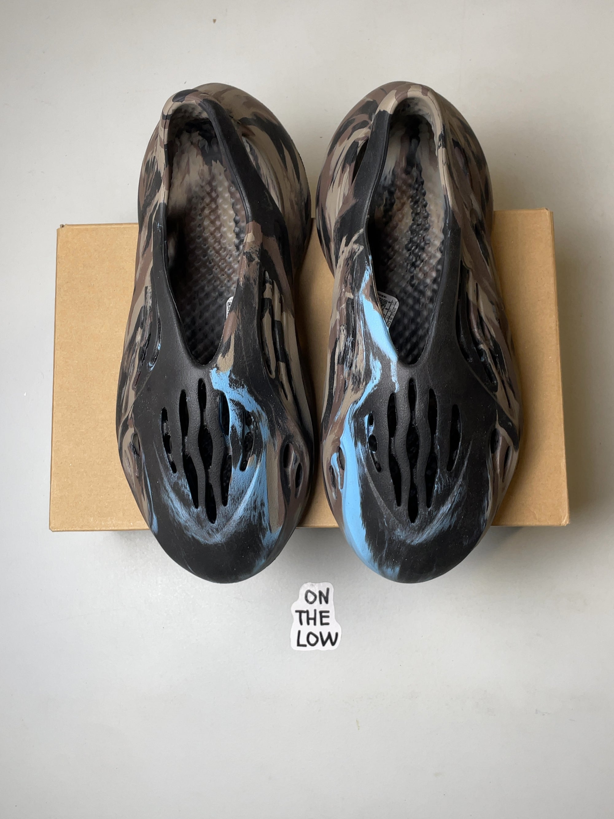 adidas Yeezy Foam RNR MX Cinder (USED)