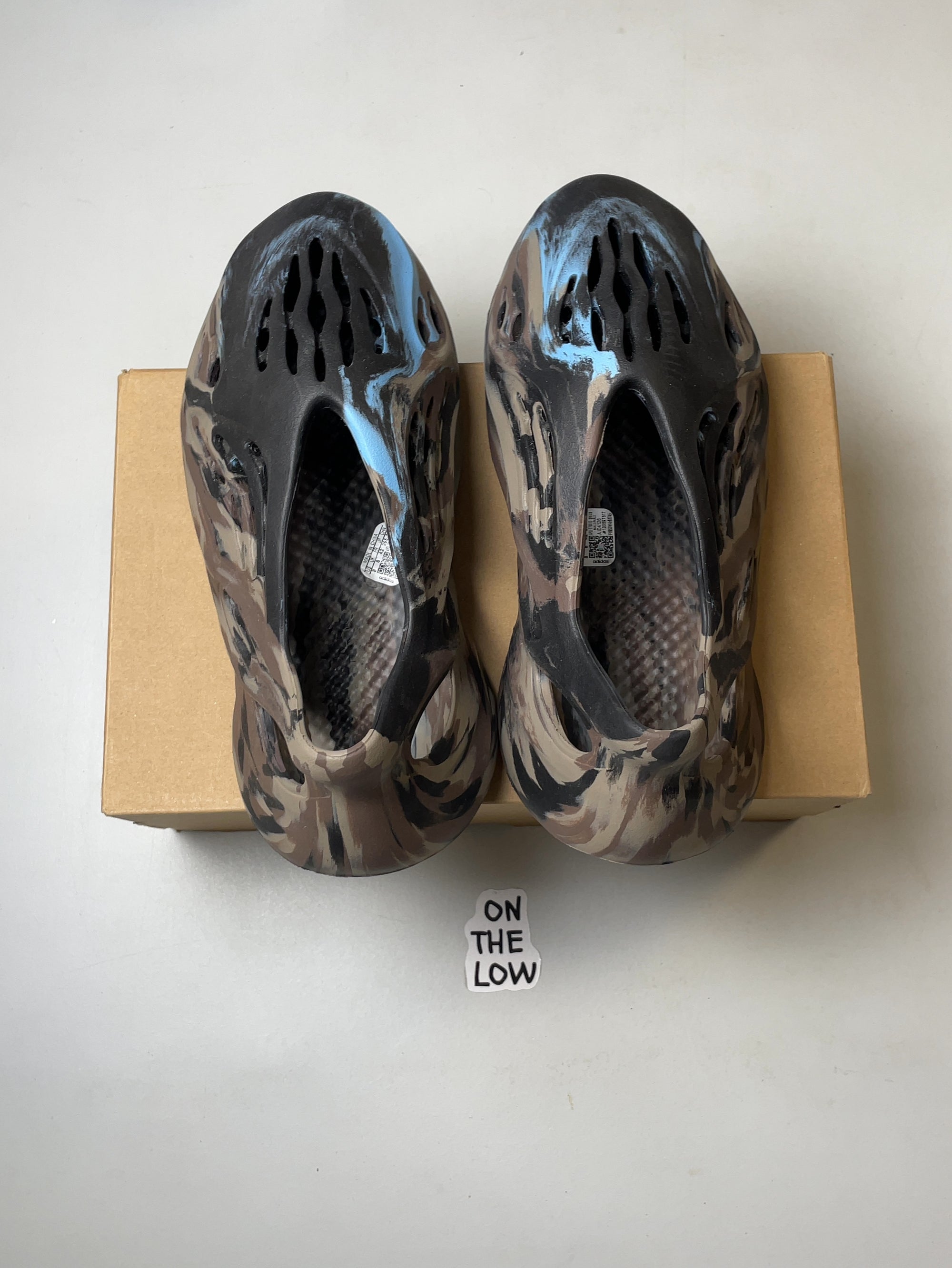 adidas Yeezy Foam RNR MX Cinder