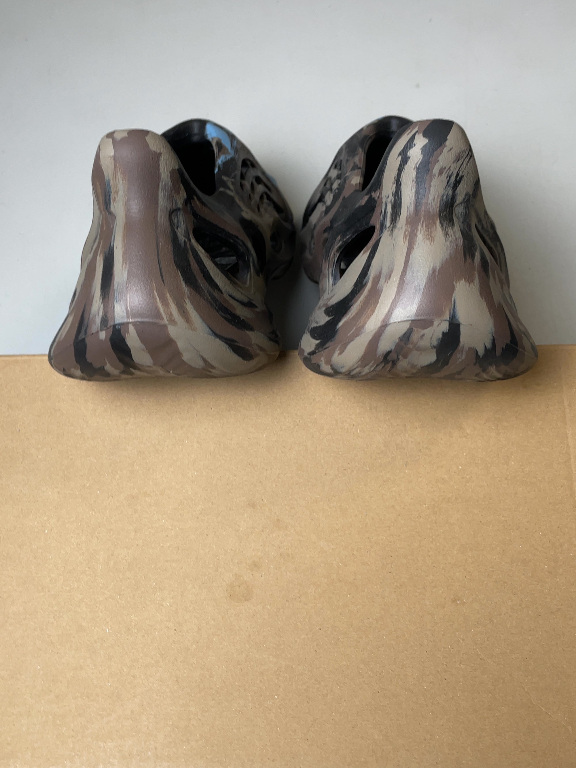 adidas Yeezy Foam RNR MX Cinder (USED)