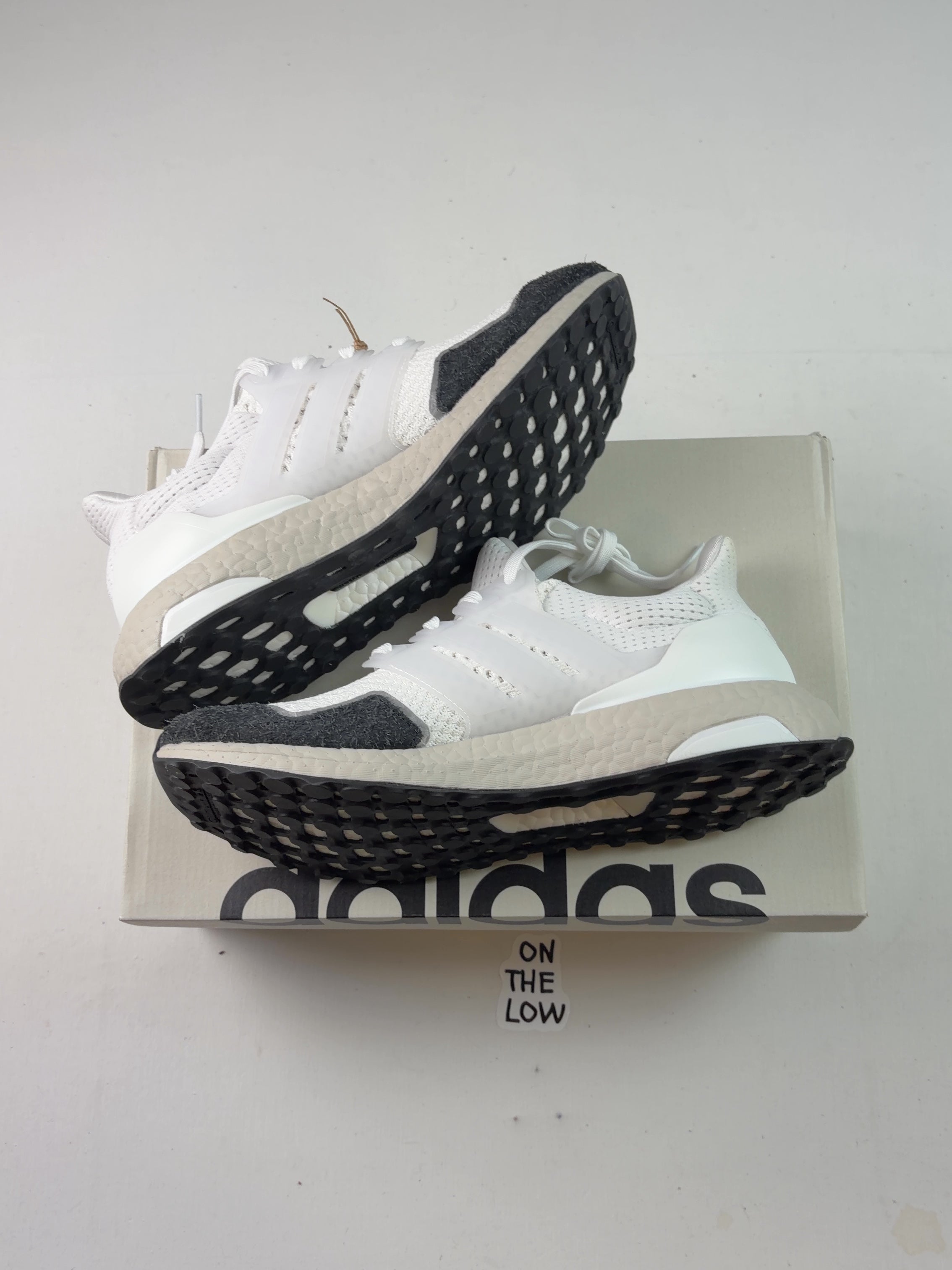 Adidas Ultra Boost 10 Cloud White Core Black — Drive 1GD-iLJ3vvqLbPiKVtdzZ1tnnI912kTDP — photo 2