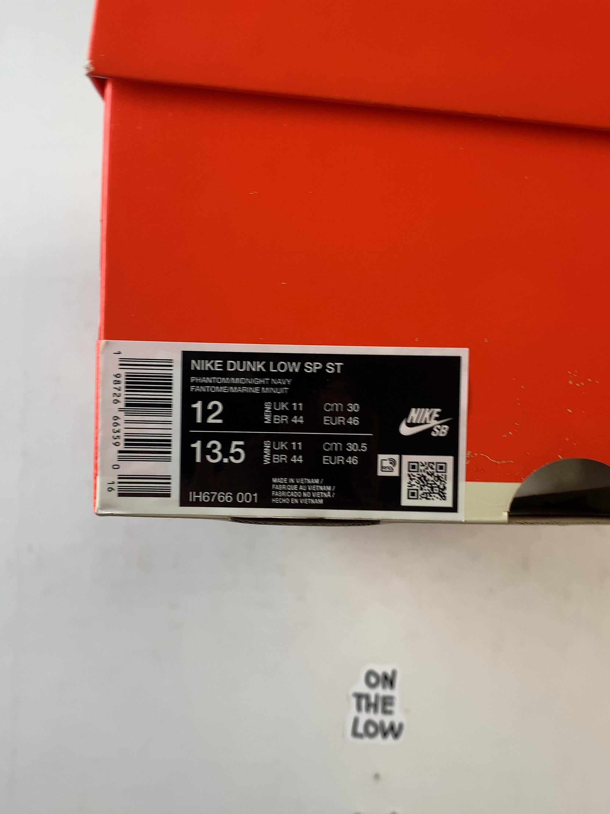 Nike Dunk Low Stranger Things Phantom — Drive 1cTrPUubsZ3b5jiTSt66DEm3afrjUGakm — photo 7