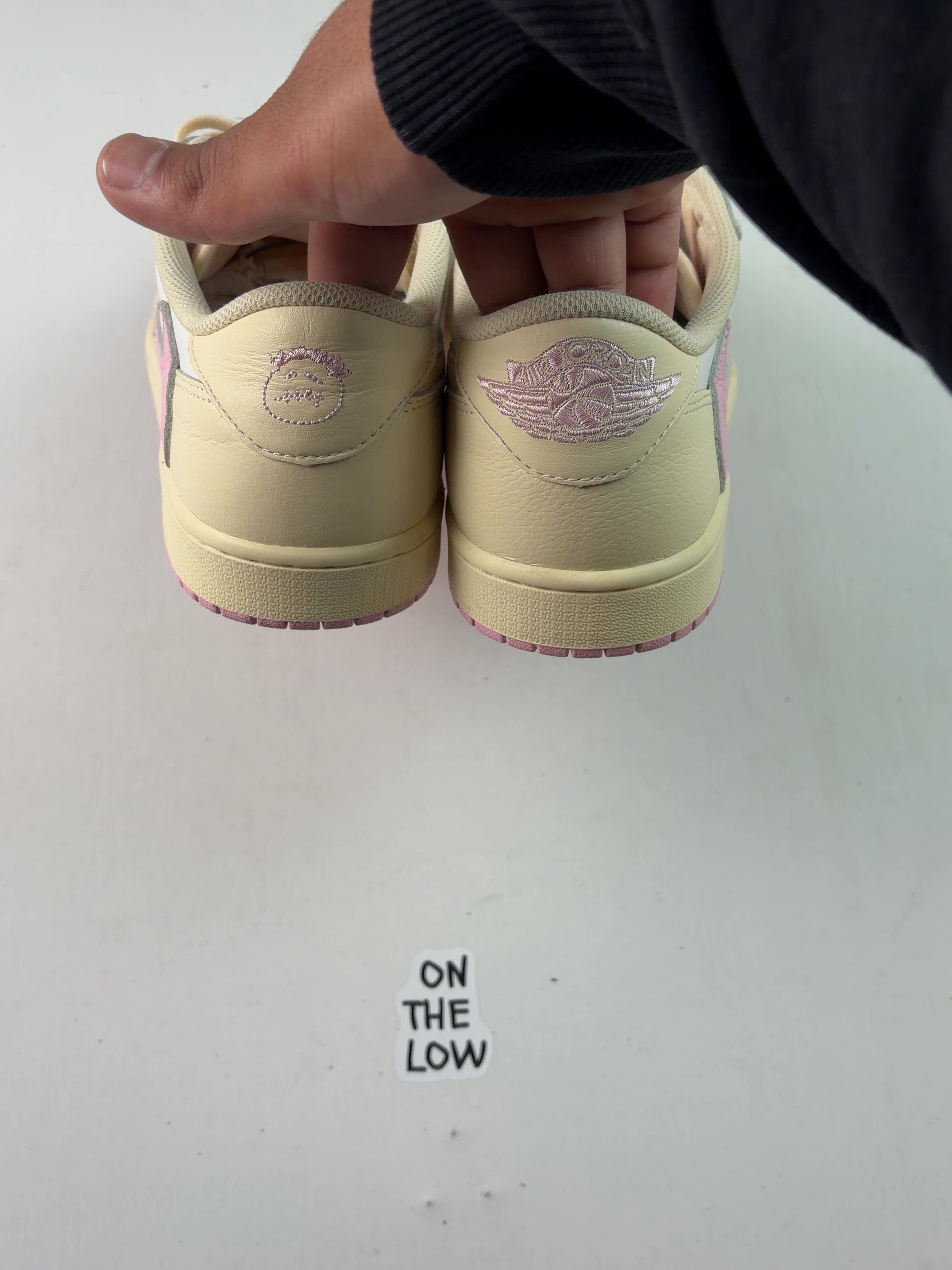 Jordan 1 Retro Low OG SP Travis Scott Shy Pink (USED) — Drive 1pZjk3r8xqy4jsMRoIFJaVJiG4ioe-0mW — photo 4