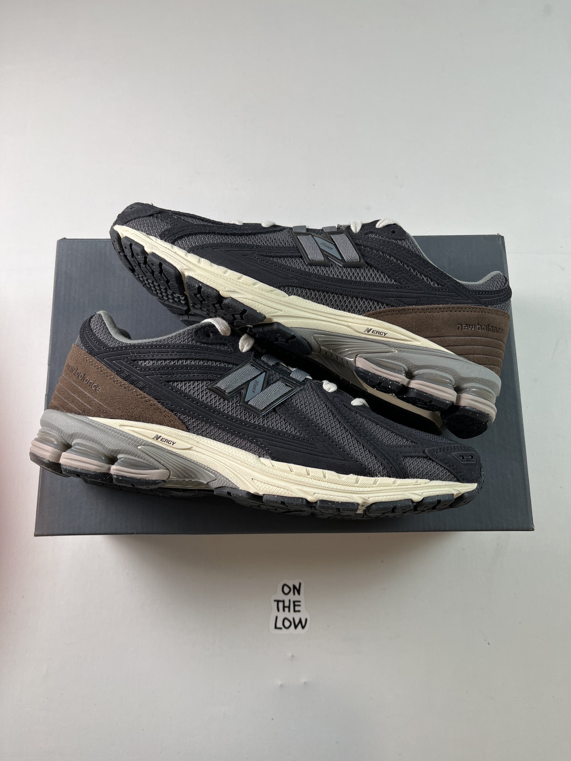 New Balance 1906F Phantom Dark Mushroom
