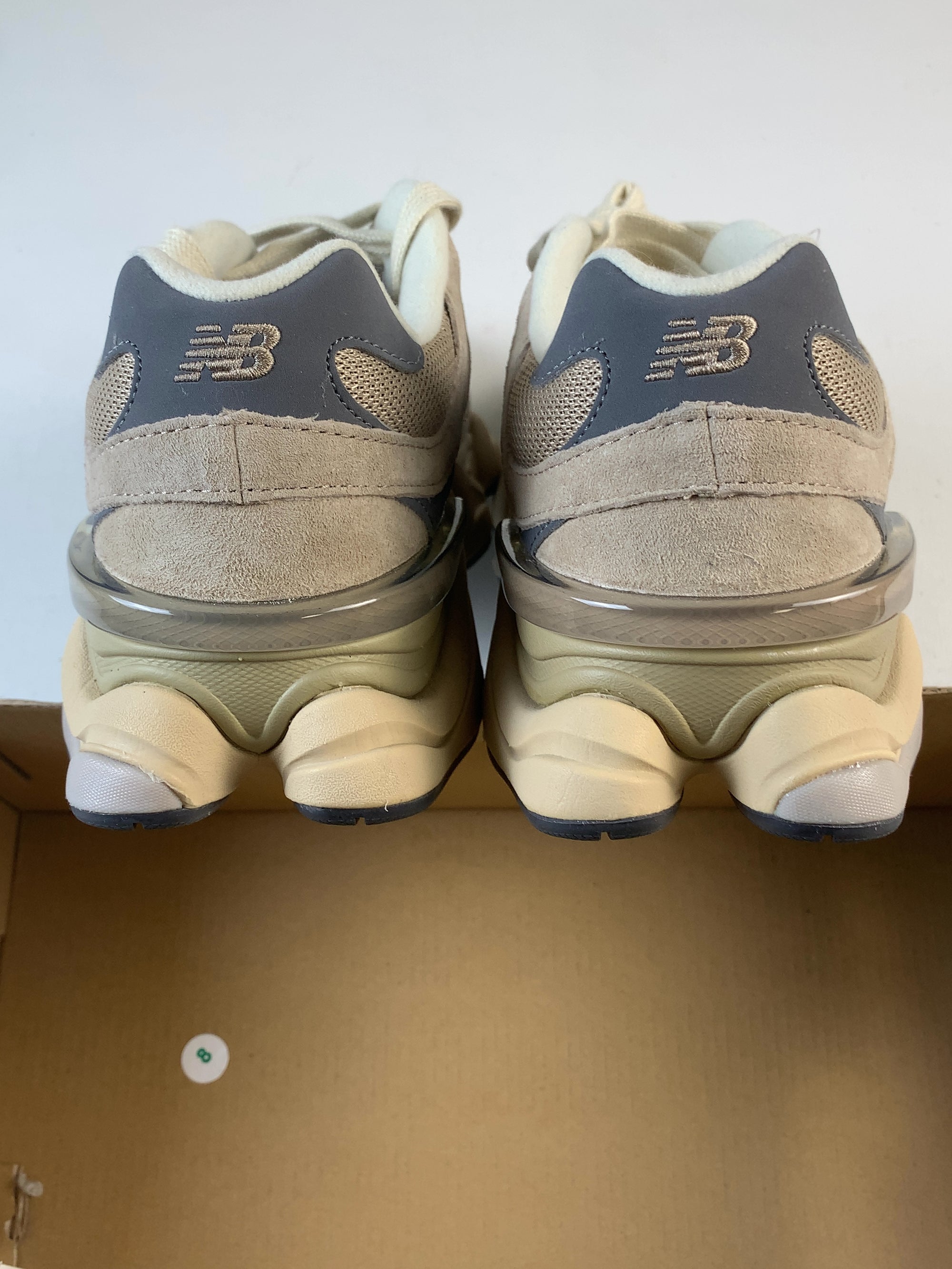 New Balance 9060 Driftwood Castlerock — Drive 1Zbl62vK7dQW1lqT0NS3xatUeFeDp_4CQ — photo 6