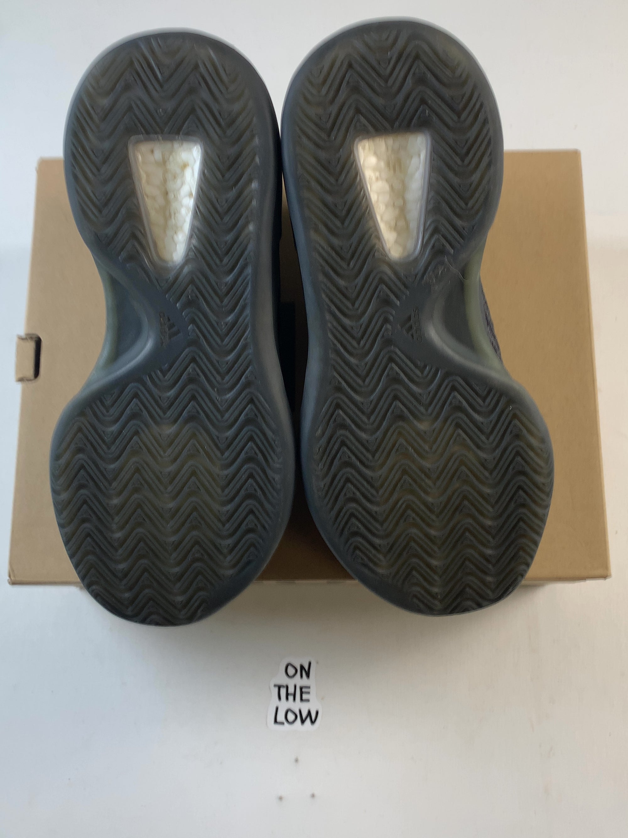 adidas Yeezy QNTM Onyx (USED) — Drive 1QlPXqVUxGjQrOLyqAC2skRHtU3FrYXzM — photo 6